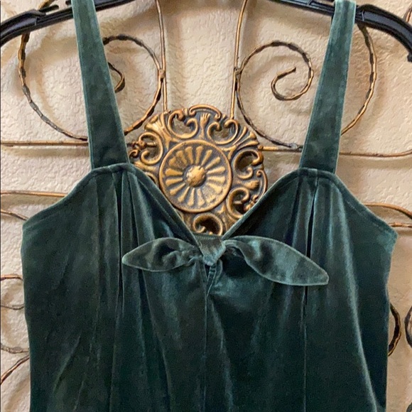 SOLD‼️‼️NWT  NEW! Abercrombie Velvet Jumpsuit - Picture 2 of 7